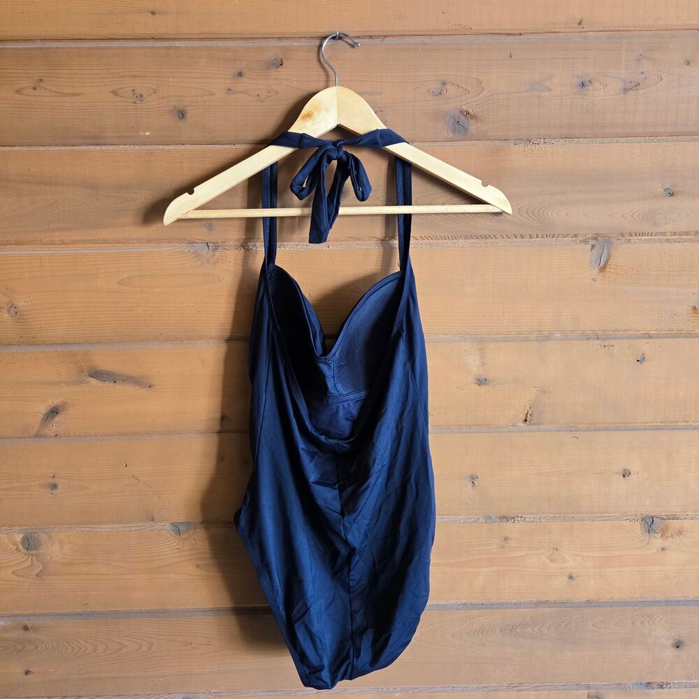 La Blanca Swimsuit One Piece Black Tie Halter Ruched Tummy Control 10 Swim Beach - Picture 3 of 5